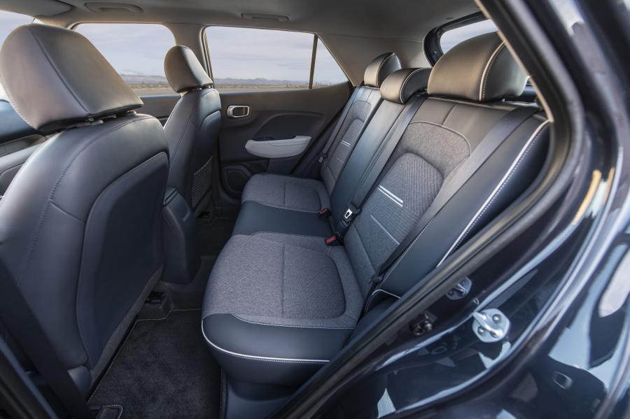 Интерьер Hyundai Venue 2019 года  (NA) (фото 5 из 40)